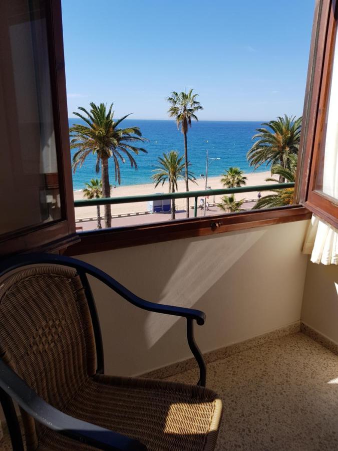 Hotel Maeva ,1 Star B&B Lloret de Mar Exteriör bild
